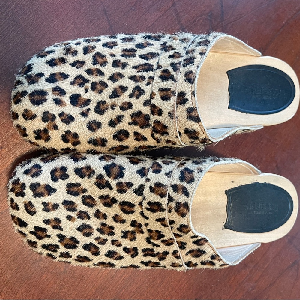 Swedish Hasbeens Leopard Husband Clog